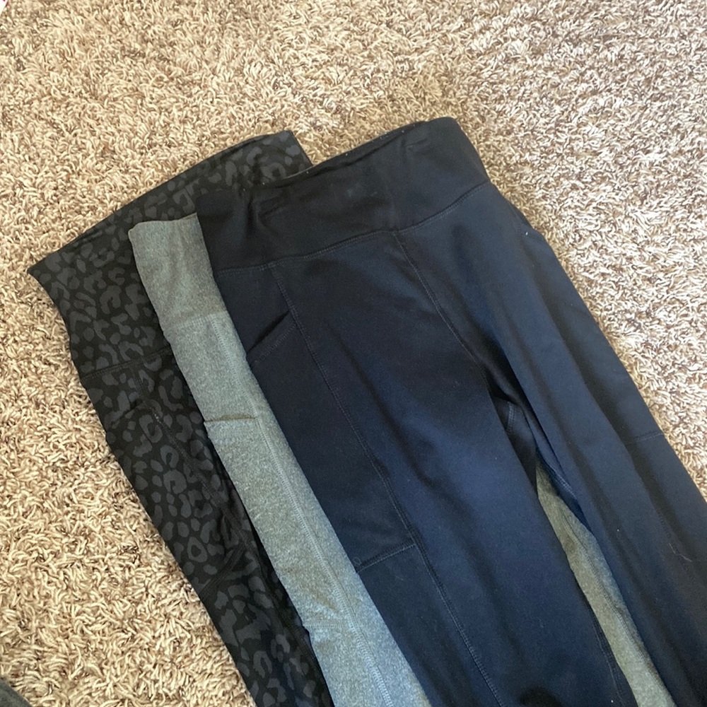 3 pairs of leggings